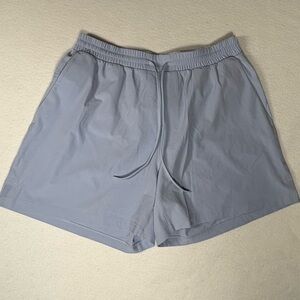 Lululemon Men's Short 5”Inseam  Mesh Lined  Blue Sz L